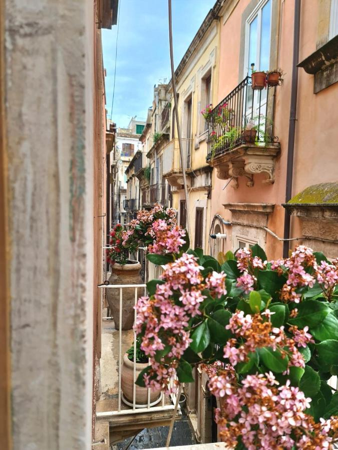 Il Pavone Di Ortigia Nuova Struttura Syracuse Exterior foto